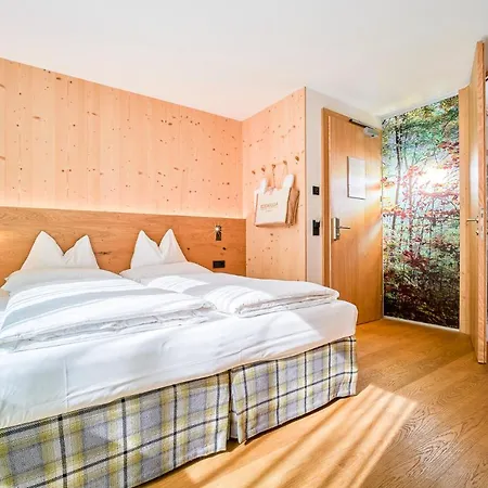 Hotel Mountain Design Eden 4*