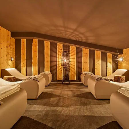 Mountain Design Eden Hotel 4*