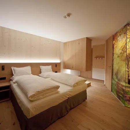 Hotel Mountain Design Eden Sëlva
