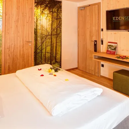 Hotel Mountain Design Eden Sëlva
